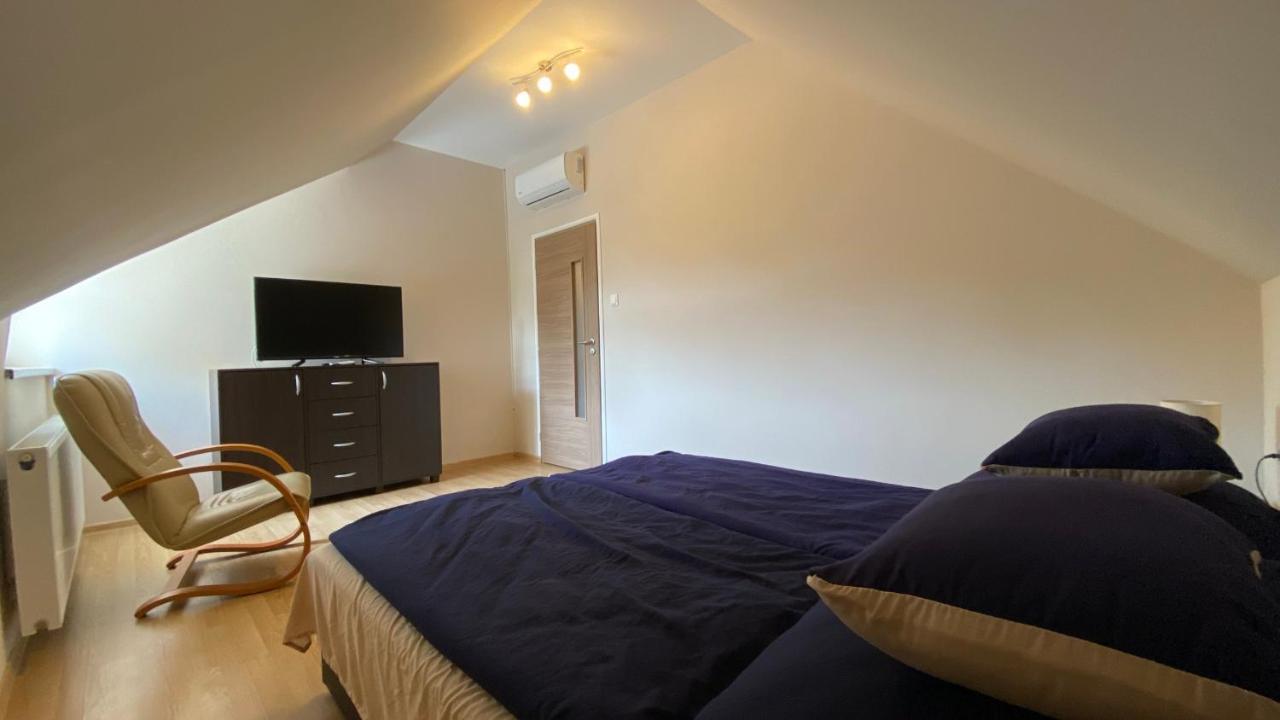 Korall Apartman Balatonfůzfő المظهر الخارجي الصورة