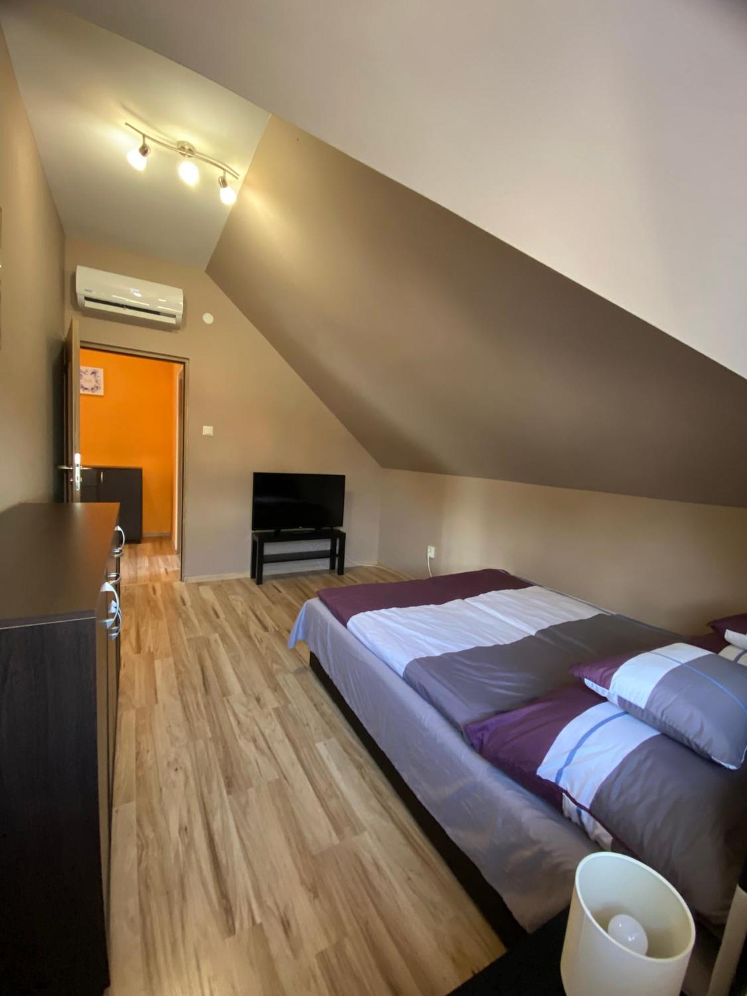Korall Apartman Balatonfůzfő المظهر الخارجي الصورة