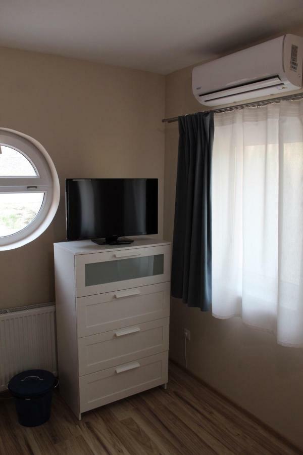 Korall Apartman Balatonfůzfő المظهر الخارجي الصورة