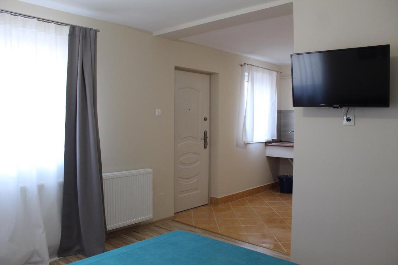 Korall Apartman Balatonfůzfő المظهر الخارجي الصورة